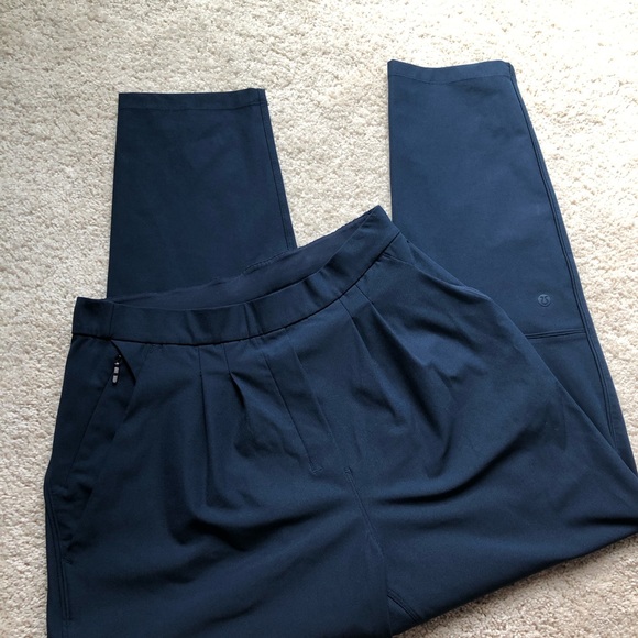 Lululemon Essential High Rise Trouser - Picture 5 of 8